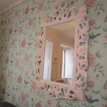 Shabby Chic Flat 2 *